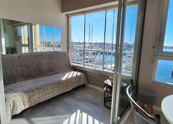 Grand Vue Panoramique Sur Le Port, Parking Prive